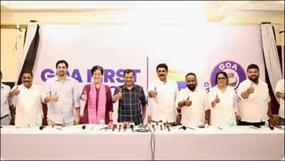 ગોવાના રાજકારણમાં મોટી હલચલ: કેજરીવાલ અને સરદેસાઈએ રચ્યો 'ગોવા...