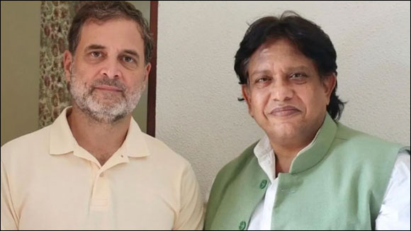 લોકદળના રાષ્ટ્રીય અધ્યક્ષ સુનીલ સિંહ કોંગ્રેસ નેતા રાહુલ ગાંધીને...